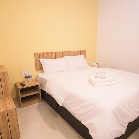 Ltl Guesthouse Джохор-Бару Екстер'єр фото