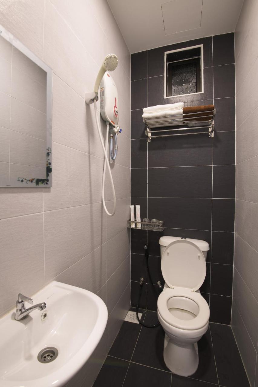 Ltl Guesthouse Джохор-Бару Екстер'єр фото